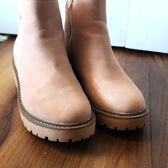 Blush boots for girls size 2 - Picture 4 of 6